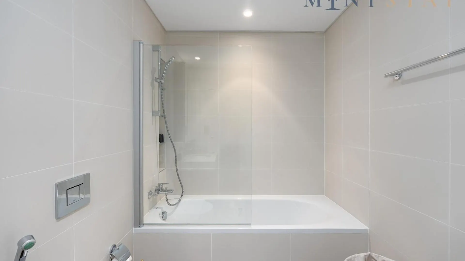 Apartment Beach Isle 2, Emaar Beachfront - Mint Stay Dubai