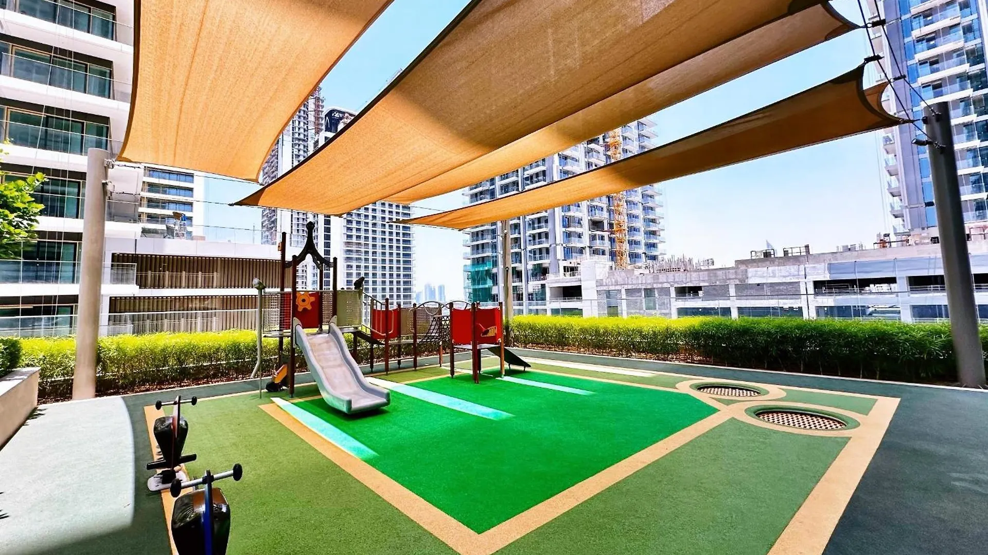 Beach Isle 2, Emaar Beachfront - Mint Stay Dubai