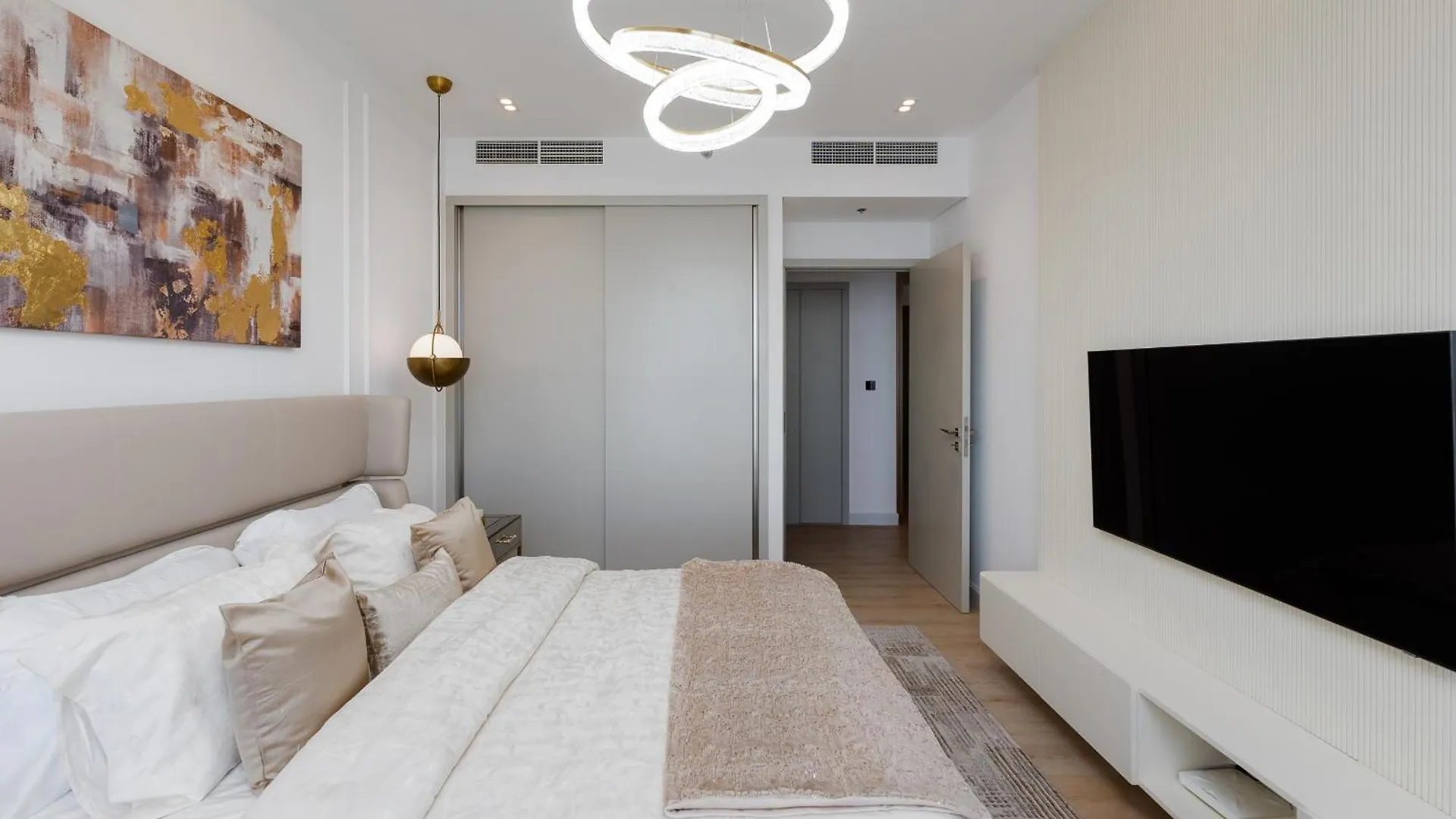 Apartment Beach Isle 2, Emaar Beachfront - Mint Stay Dubai United Arab Emirates