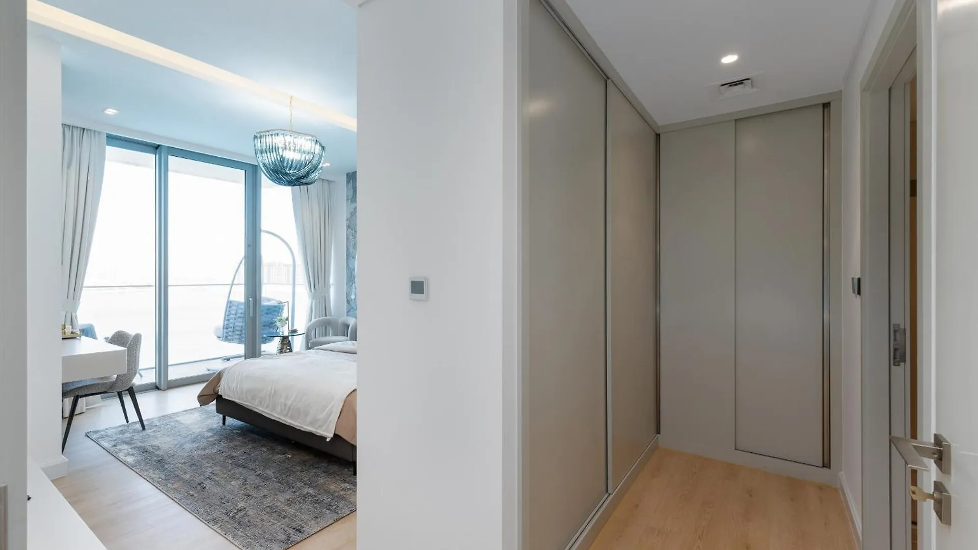 Beach Isle 2, Emaar Beachfront - Mint Stay Dubai Apartment